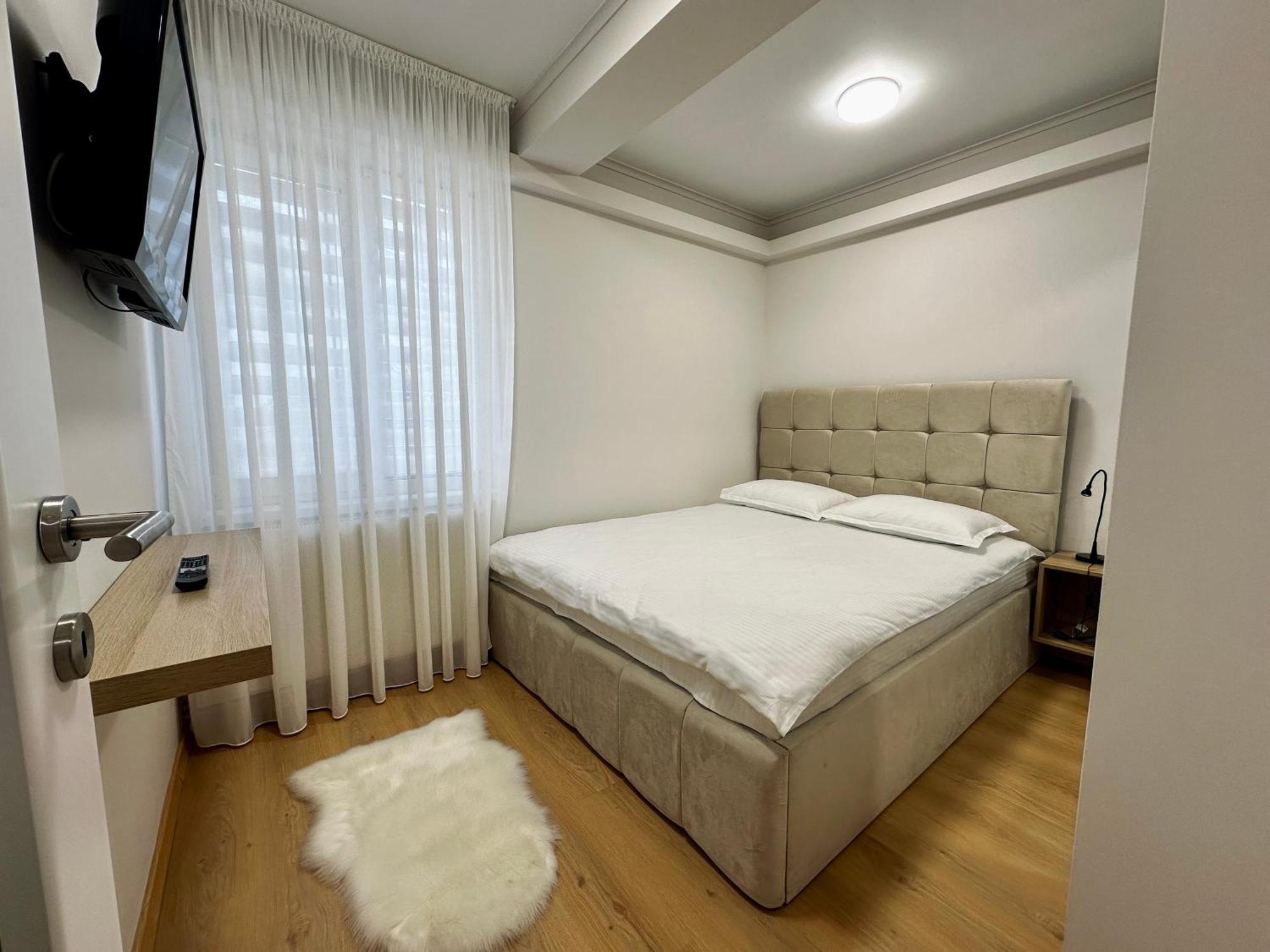 Central Charm Apartment Târgu Neamţ Exterior foto